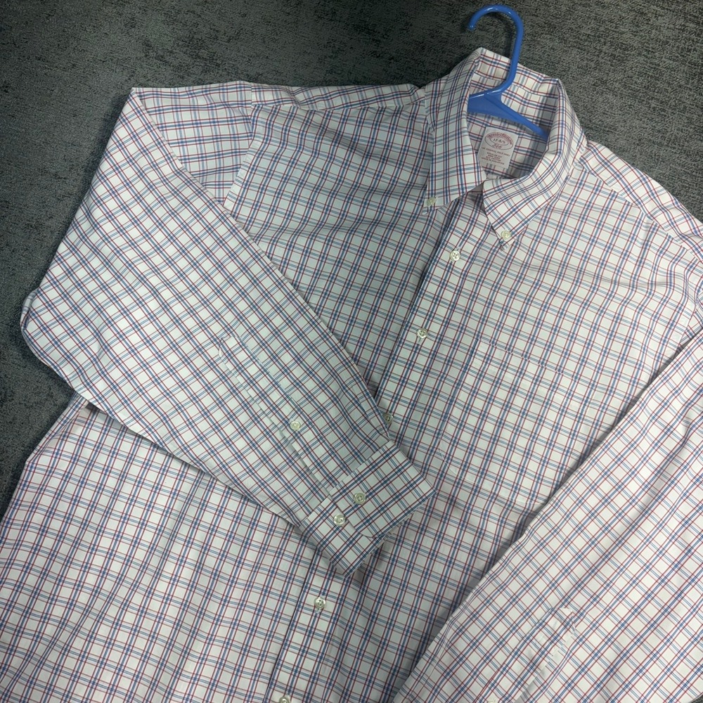Brooks Brothers 346 Shirt Mens 17 34/35 White Red Blue Plaid NonIron Regular Fit